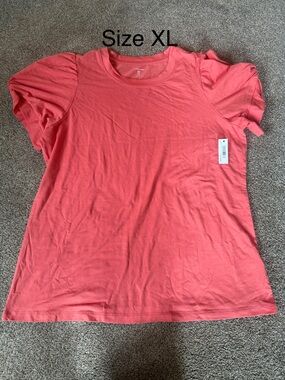 Amazon Essentials Coral Puff-Sleeve Short Sleeve Tee